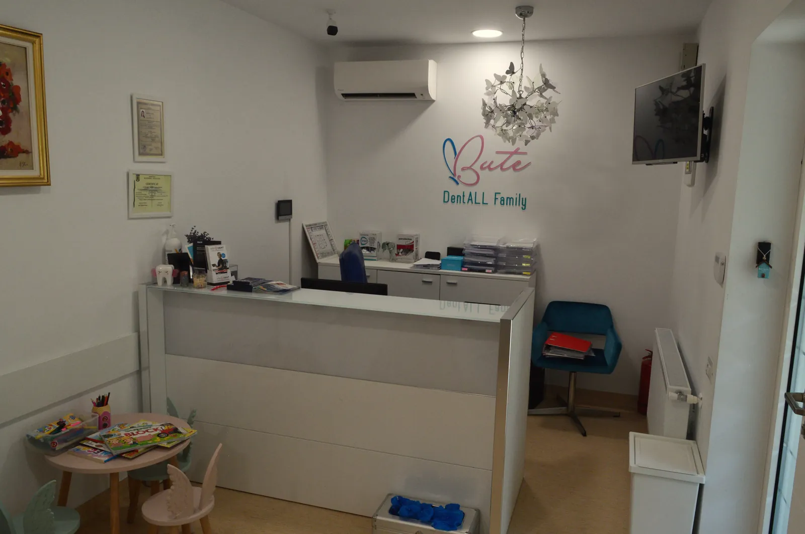 Interior clinică DentALL 2