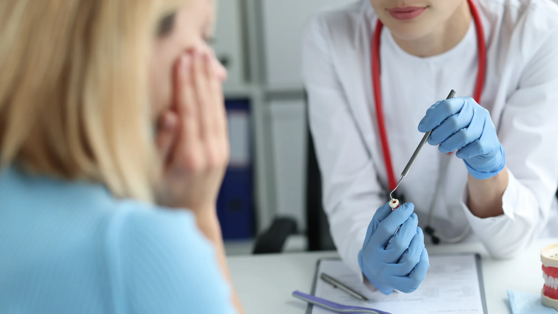 Urgențe stomatologice: ce faci când apare durerea sau un accident dentar