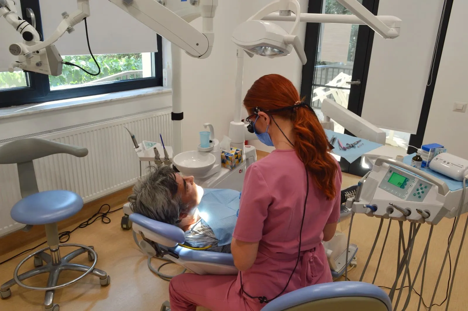 Parodontologie — echipa DentALL în cabinet (2)